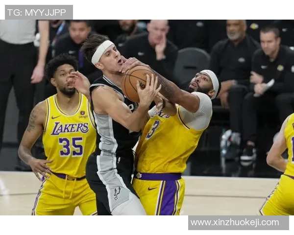 湖人对阵马刺精彩全场录像回放与赛后分析分享 湖人对阵马刺精彩全场录像回放与赛后分析分享